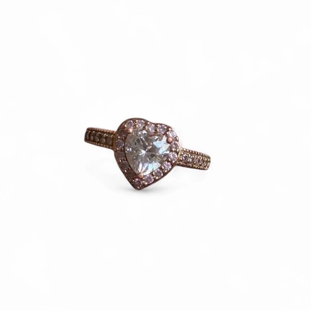 Size 7.5 Rose gold heart shaped ring with cubic zirconia